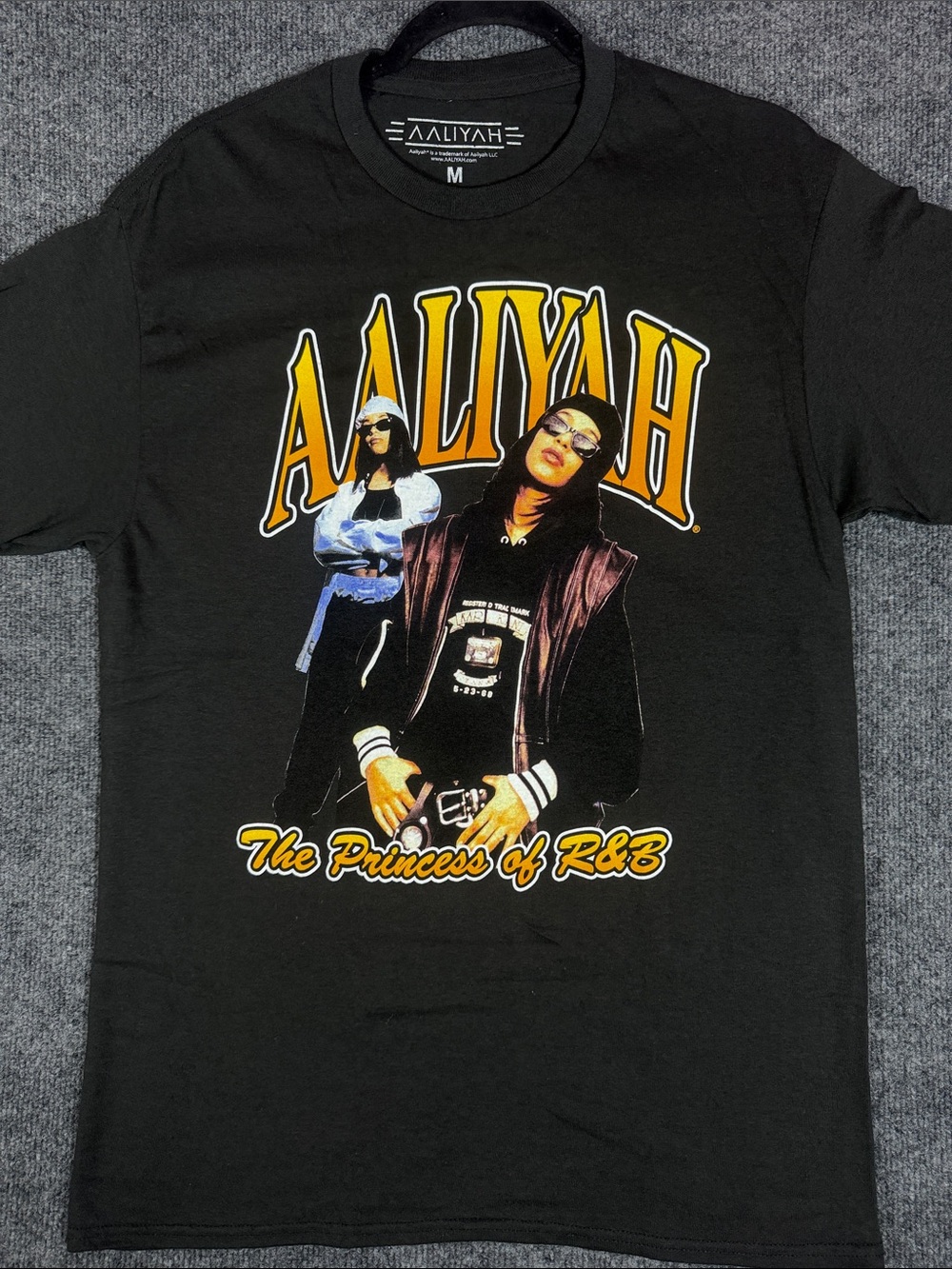 Aaliyah The Princess of R&B Black Graphic Music T-Shirt Size M